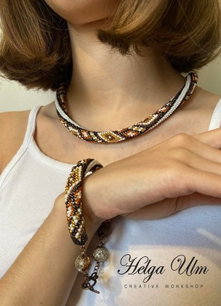 Necklace and bracelet handmade from Czech Preciosa beads5 photo