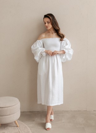 White Linen dress with an elastic bodice
