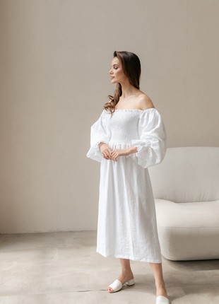 White Linen dress with an elastic bodice8 photo