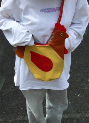 Handbag-hen2 photo