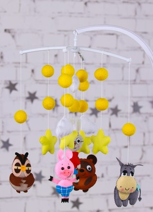 Baby mobile "Winnie and friends"1 photo