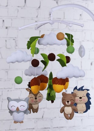 Musical baby mobile with bracket, Baby mobile "Forest animals"1 photo