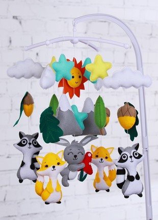 Musical baby mobile with bracket, Baby mobile "Forest friends"1 photo