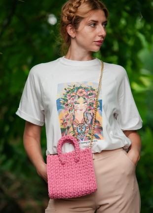 Crochet pink crossbody bag for women1 photo