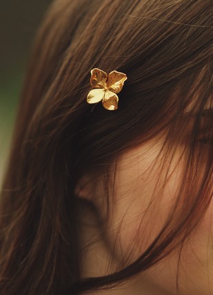 Hair pin with Natural Hydrangea in gold