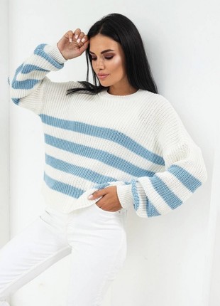 Knitted jumper in a blue stripe1 photo