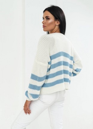 Knitted jumper in a blue stripe3 photo