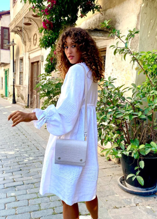 White Linen Dress with Puffy Sleeves10 photo