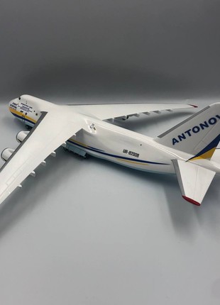 Aircraft model: Antonov AN-124-100M UR 82008 "BE BRAVE LIKE OKHTYRKA"5 photo