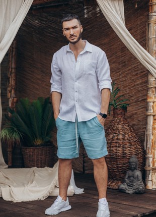 Men's turquoise linen shorts1 photo