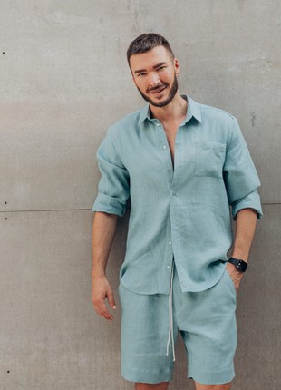 Men's Shirt made of turquoise linen
