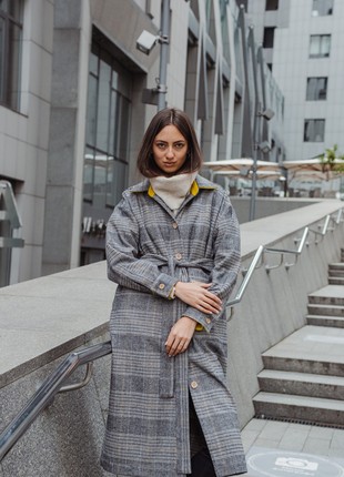 Grey Plaid Coat with a belt and yellow inserts oversized spring/autumn season6 photo