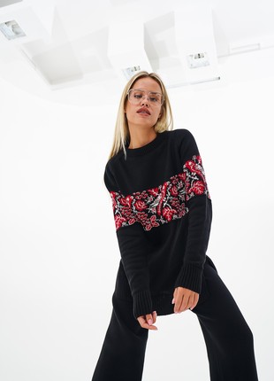 Women’s knitted black suit6 photo