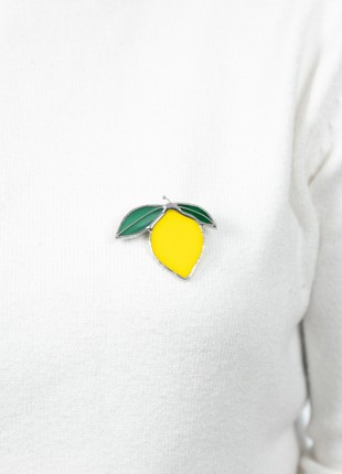 Lemon stained glass pin