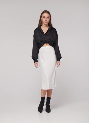 Milk silk skirt with elastic at the waist5 photo
