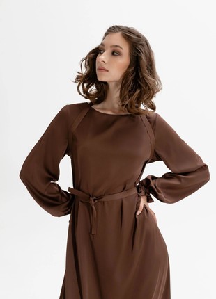 Brown silk dress with belt