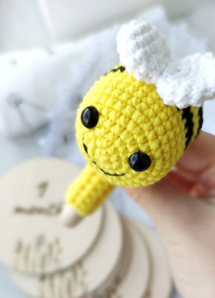 Bee baby shower gift box. Expecting parents present3 photo