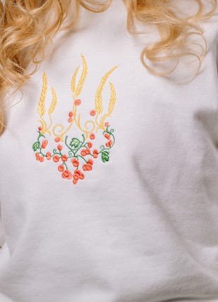 Women's sweatshirt with embroidery "Ukrainian tryzub Kalina" white4 photo