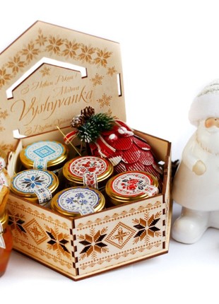 Honey gift set VYSHYVANKA NEW YEAR Sweet gift