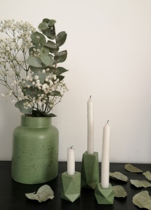Concrete vase for flowers3 photo