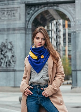 Stylish scarf double-sided scarf ,,,Ukrainian color,,  with original clasp, unisex4 photo