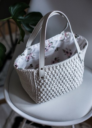 White crochet tote bag with eco-leather handles2 photo