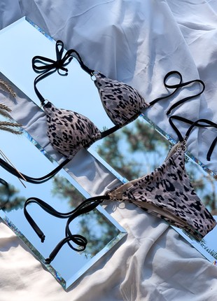 Leopard cheeky bikini6 photo