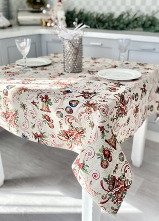 Christmas tapestry tablecloth  137 x 260 cm. festive tablecloth with gold lurex