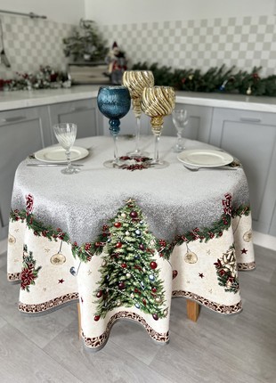 Christmas tapestry tablecloth for round table ø137 cm (55 in), round festive tablecloth1 photo