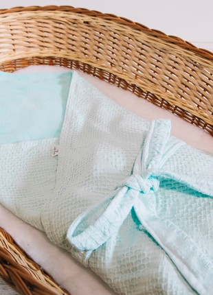 Throw blankets for chilly weather in summer4 photo