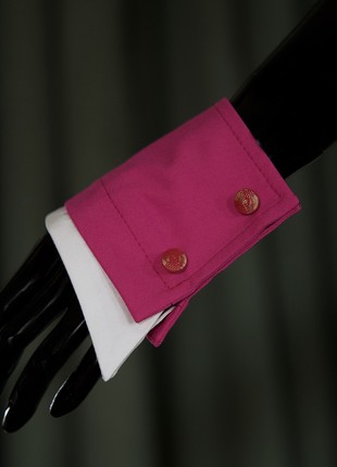 Pink cuffs "BLACK TIE"  decorated with buttons