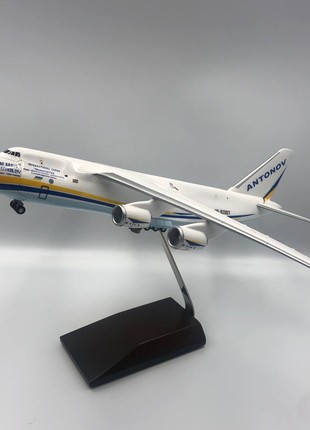 Aircraft model Antonov AN 124 100 UR 82007 "BE BRAVE LIKE MYKOLAIV"6 photo