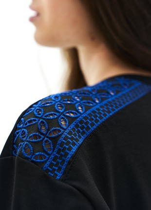 suit with embroidery7 photo