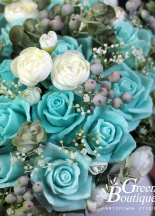 Luxurious interior bouquet of soap roses Tiffany's color10 photo