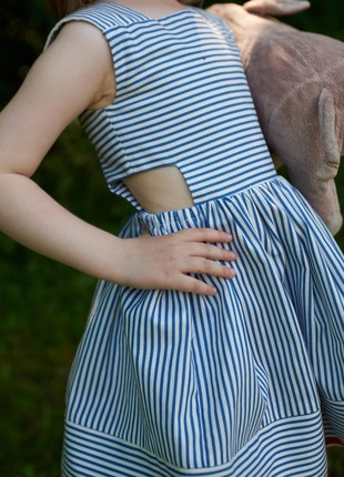 Trendy striped dress with slits5 photo