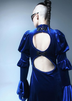 Blue velvet fancy dress2 photo