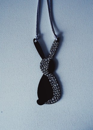 "Shining rabbit" pendant inlaid with Swarovski2 photo