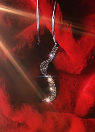 "Shining rabbit" pendant inlaid with Swarovski