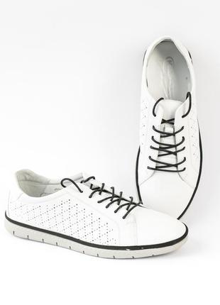 White men's shoes made of genuine leather. choose summer white men's sneakers Kadar 3591 photo