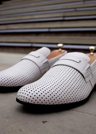 Men's loafers of milk color with perforation. men's summer shoes.4 photo