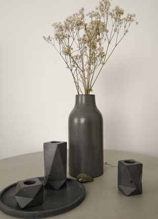 Modern concrete vase8 photo