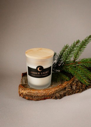"Amber Light" perfumed candle (matte glass with wooden lid)4 photo