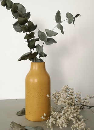 Yellow modern concrete vase4 photo
