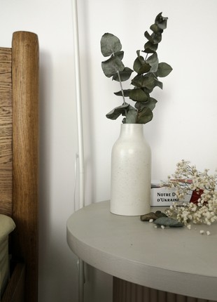 White modern concrete vase4 photo
