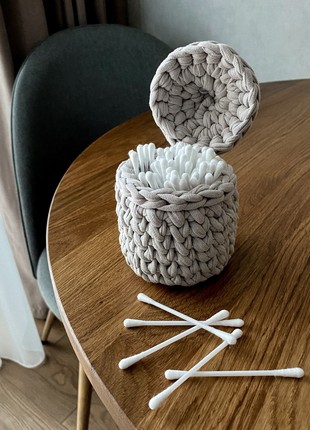 Handmade knitted organizer for storing cotton buds or cotton wool discs1 photo