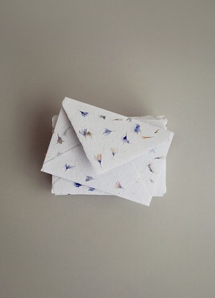 Set of 3 handmade envelopes with cornflower petals 13x18 cm. Recycled paper envelopes for wedding invitations2 photo