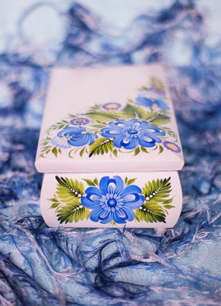 White Petrykivka Wooden Jewelry Box
