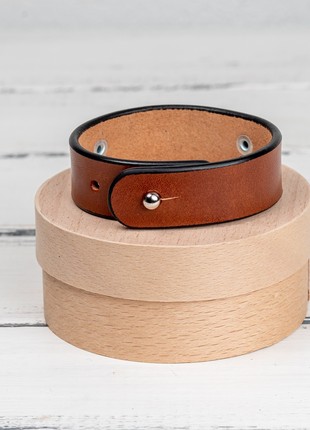 Cognac leather bracelet with a plaque with individual engraving2 photo