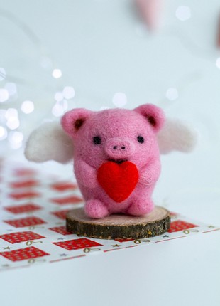 Valentine's Day gift Wool pig with heart7 photo