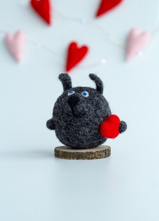 Valentine's Day gift Wool wolf with heart